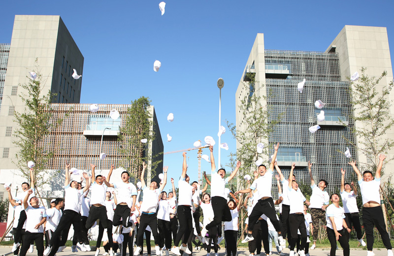 2019年7月1日，北京集團(tuán)大學(xué)生入職培訓(xùn)，洋溢的青春在中天繼續(xù)。